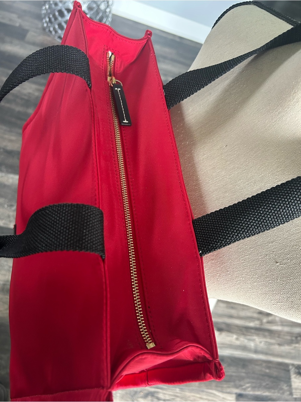 Frances Valentine Bright Red Tote with Black Handles - Picture 5 of 6